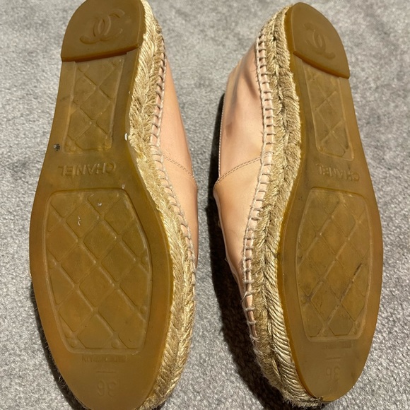 Baby pink patent Chanel espadrilles size 36 - Picture 2 of 8